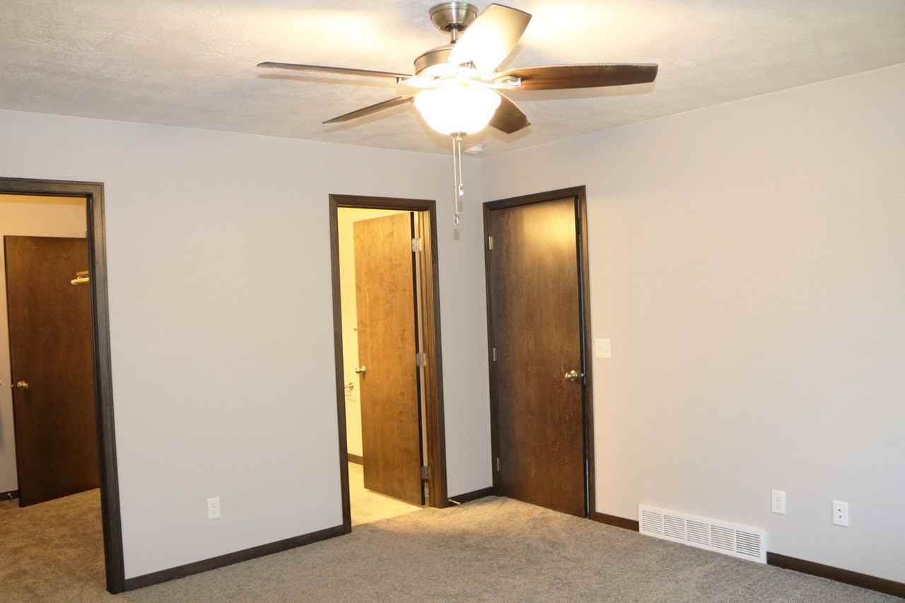 3508 S Outfield Cir - Photo 6 of 15