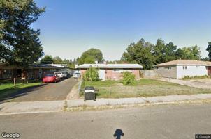 featured image of 7009 N Howard St