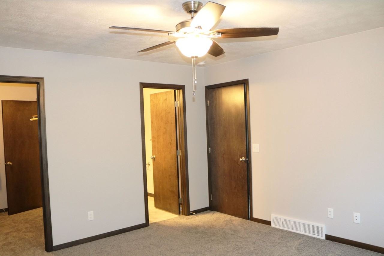 3518 S Outfield Cir - Photo 6 of 15