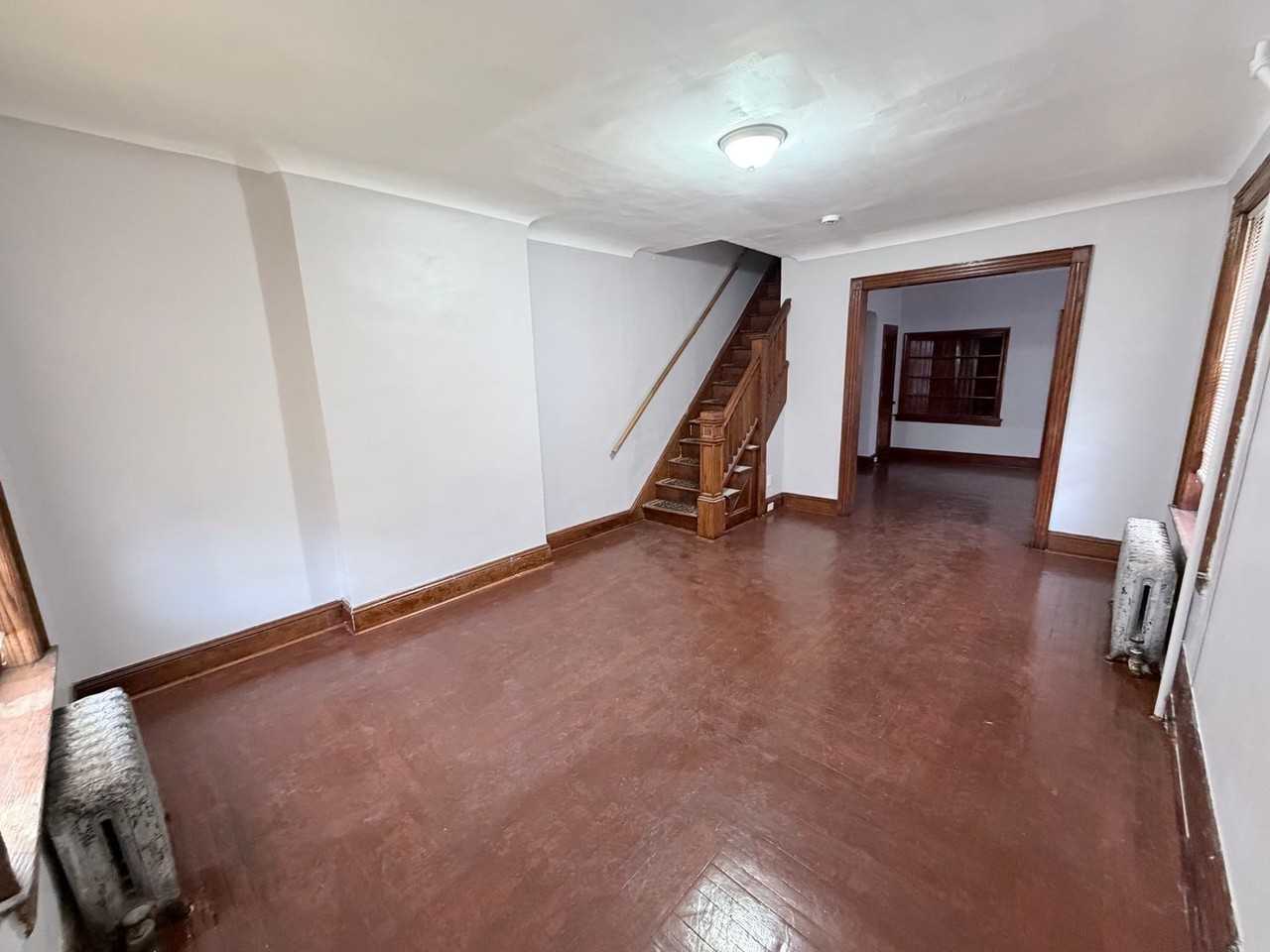 659 2nd St - Photo 3 of 16