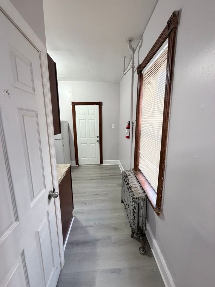 659 2nd St - Photo 5 of 16