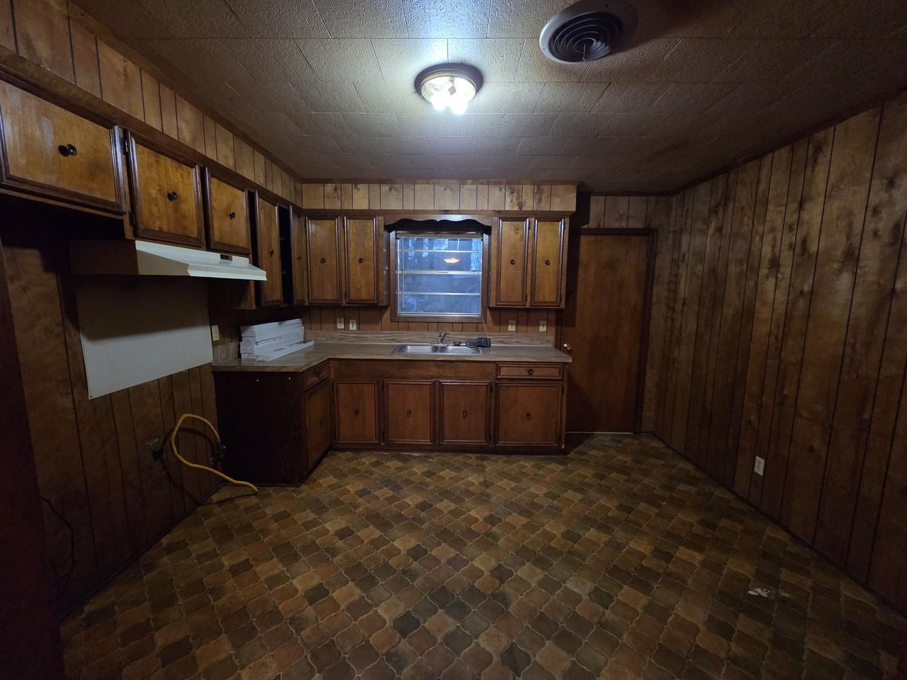 921 Lastrapes St #2 - Photo 2 of 8