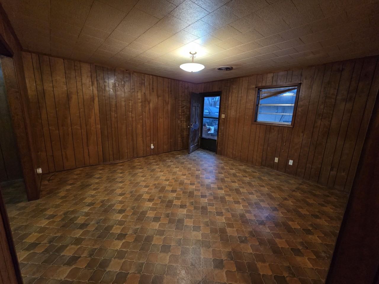 921 Lastrapes St #2 - Photo 4 of 8