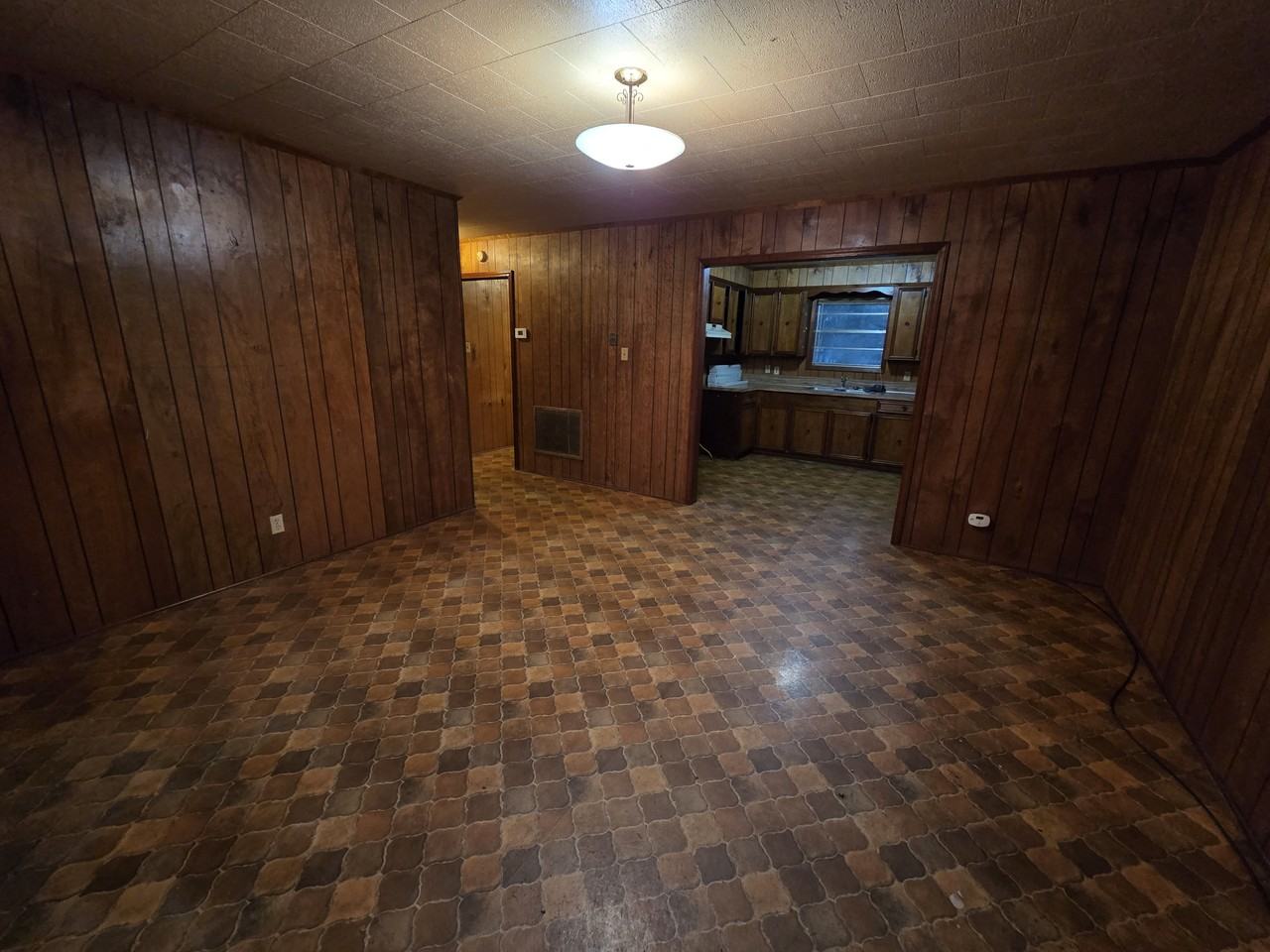 921 Lastrapes St #2 - Photo 6 of 8