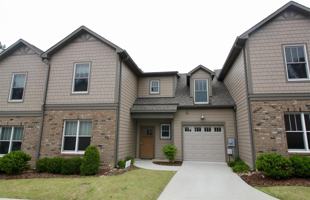 featured image of 147 Pinebranch Ct #1
