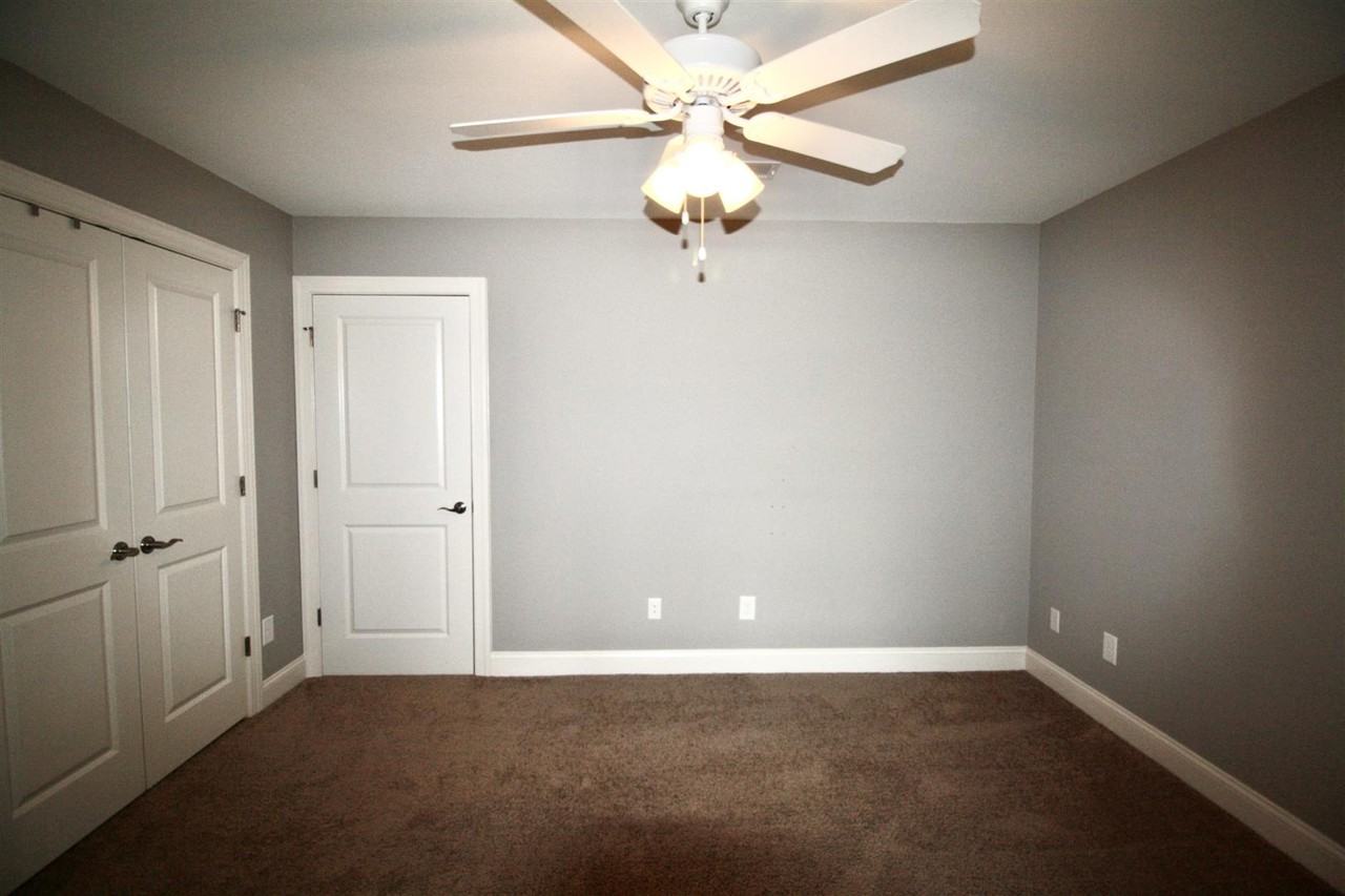 147 Pinebranch Ct #1 - Photo 7 of 21