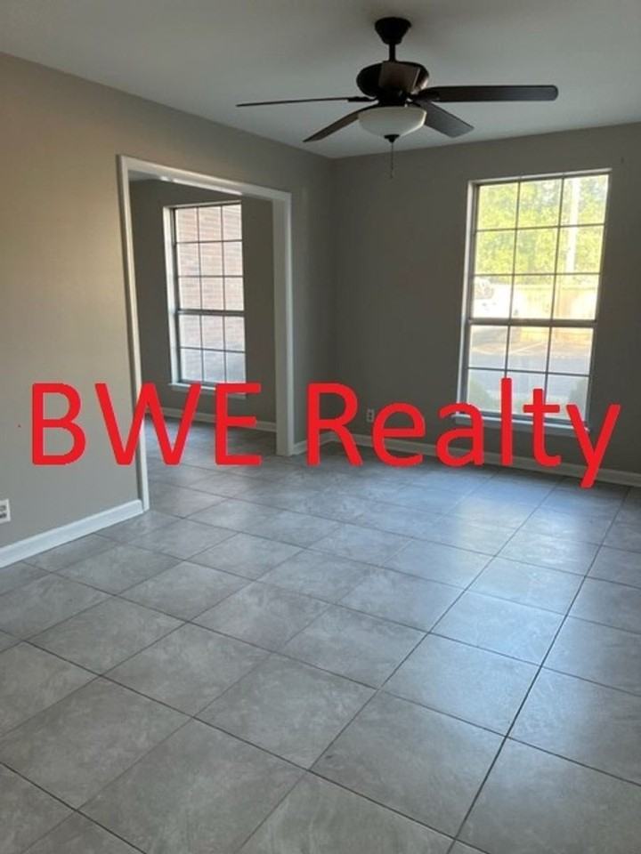 1100 W Main St #A10 - Photo 6 of 11