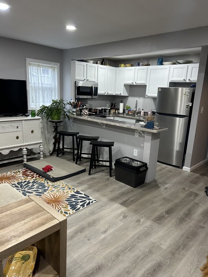 6 S Franklin St #1 - Photo 4 of 17