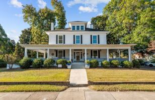 featured image of 121 E 2nd St