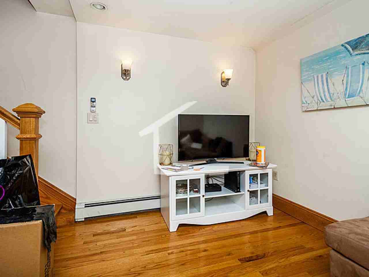 48 Garden St - Photo 7 of 13
