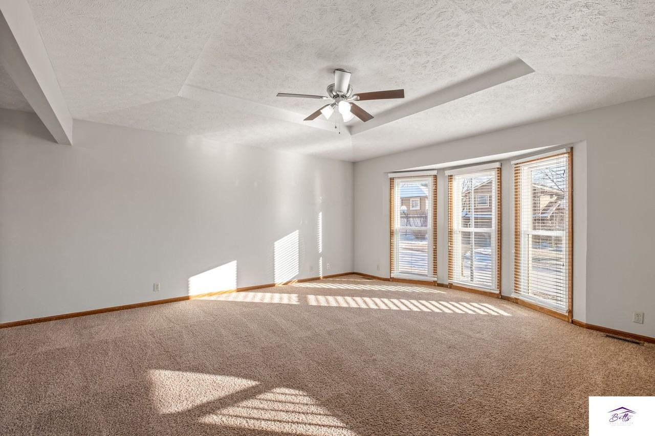 16614 Ehlers St - Photo 2 of 23