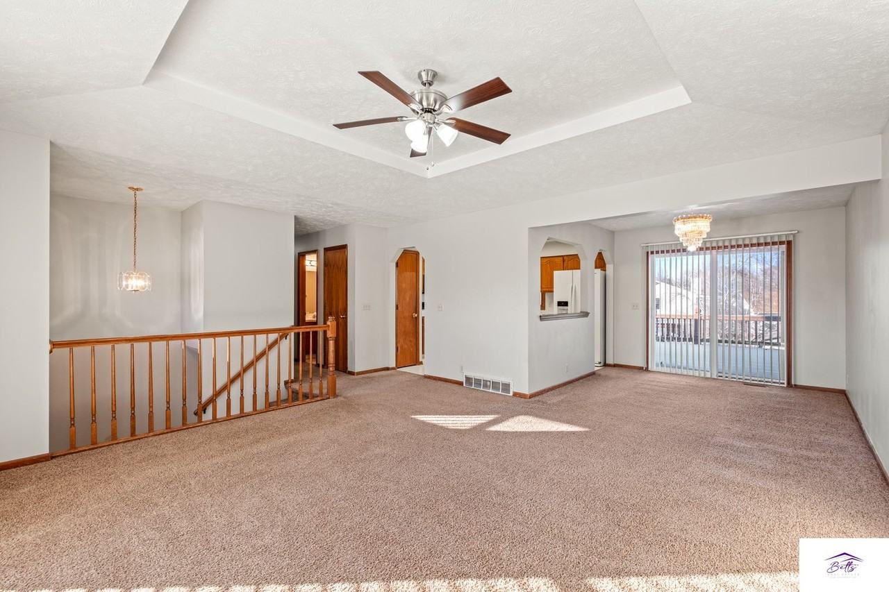 16614 Ehlers St - Photo 4 of 23