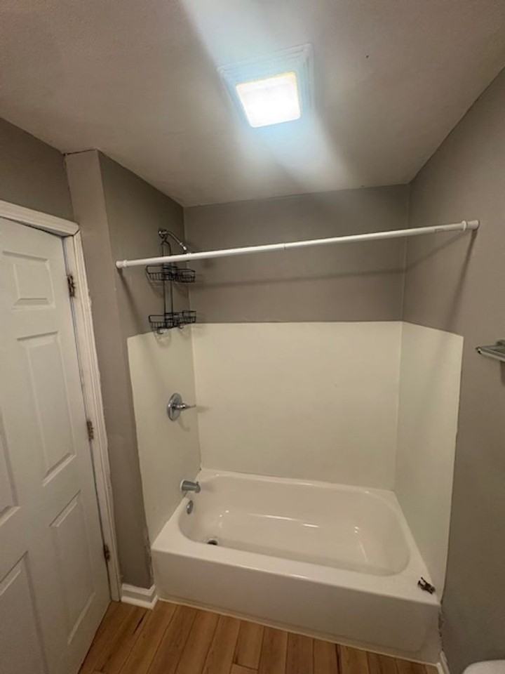 1605 W Ayres Ave - Photo 2 of 17