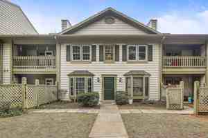 featured image of 13027A Shadyside Ln
