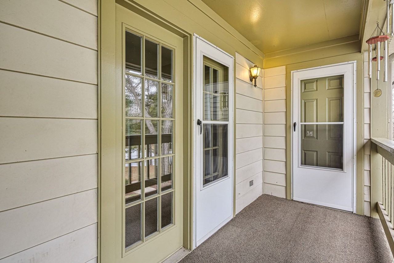 13027A Shadyside Ln #12-207 - Photo 2 of 34