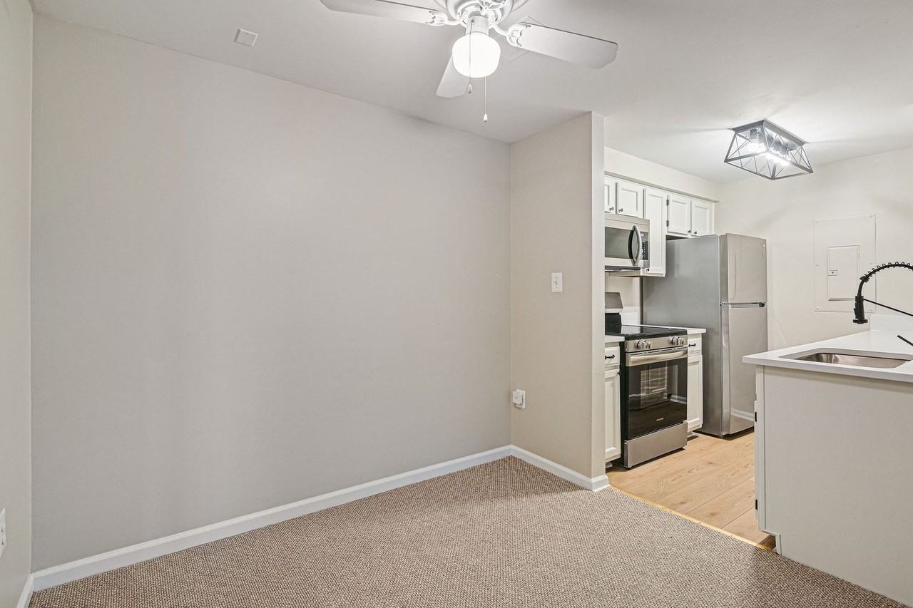 13027A Shadyside Ln #12-207 - Photo 7 of 34