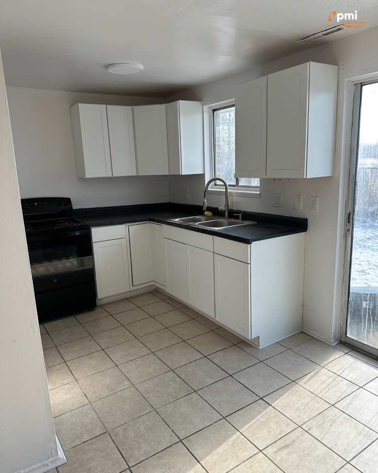 Hidden Village TownHomes - Photo 3 of 43