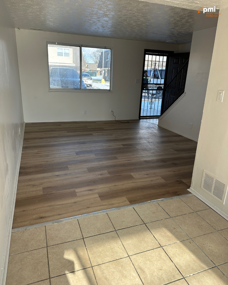 Hidden Village TownHomes - Photo 4 of 43
