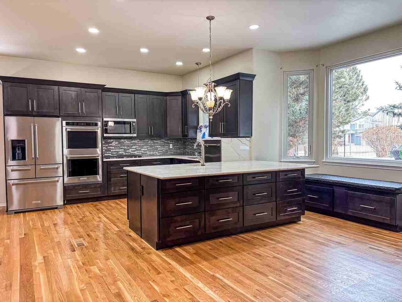 5735 Velvet Ct - Photo 5 of 31