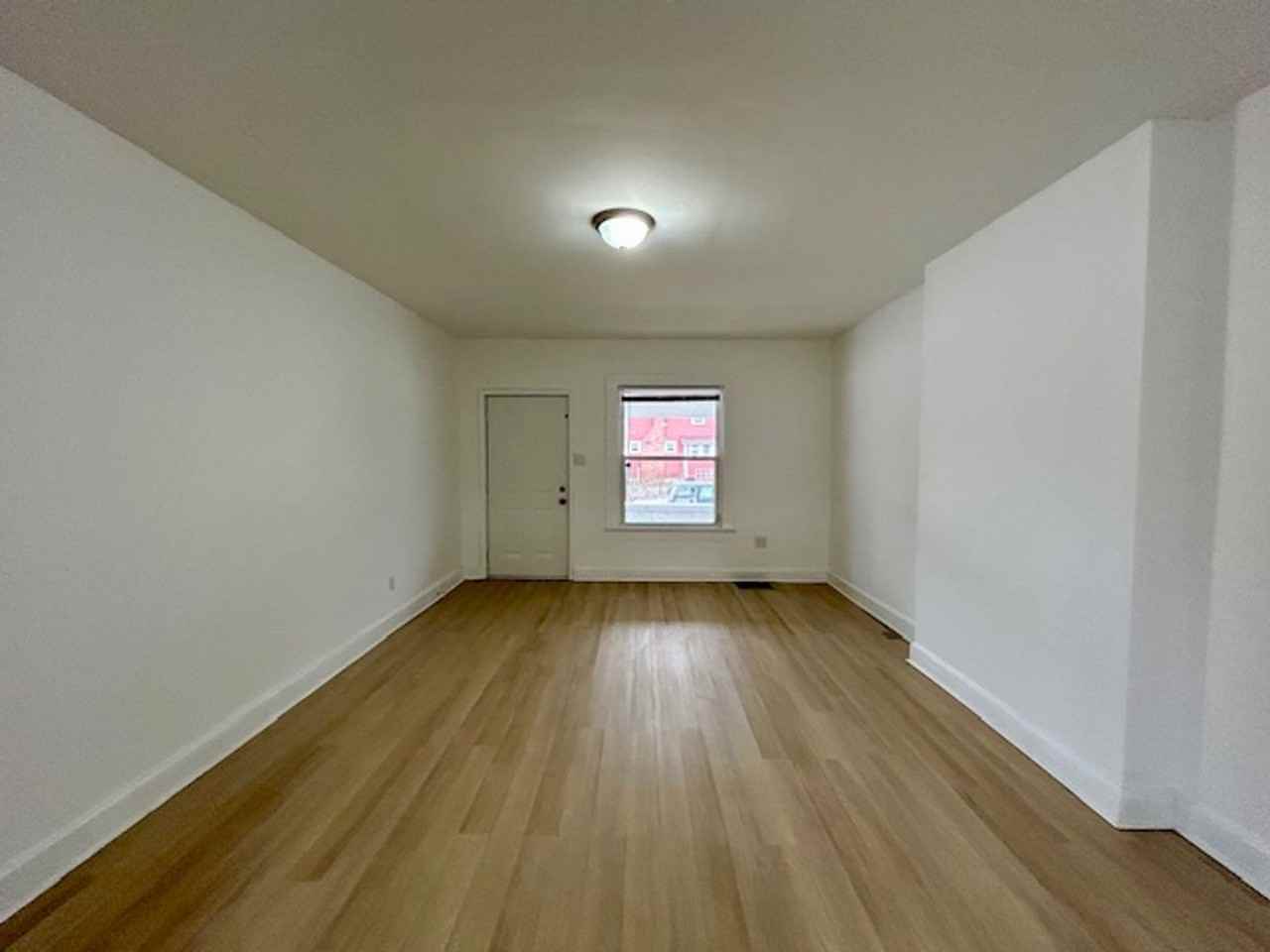 2960 N Park Ave - Photo 6 of 28