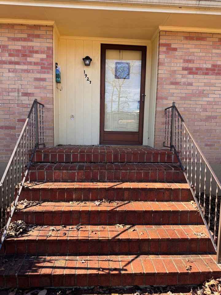 1927 Indian Hill Rd - Photo 5 of 37