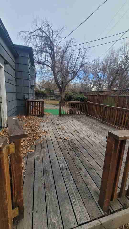 160 Bisby St - Photo 7 of 16