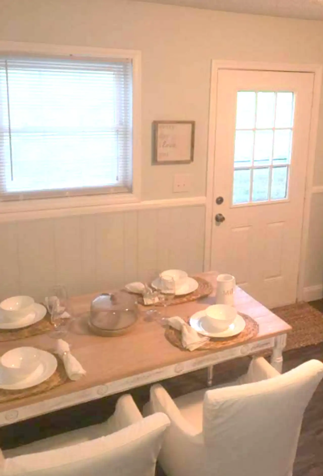 Lexington Park Apartments - Photo 3 of 14