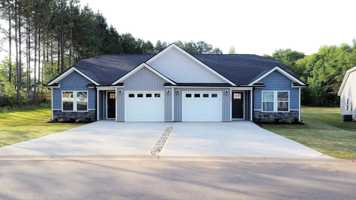 featured image of 707 Jessica Miley Ln