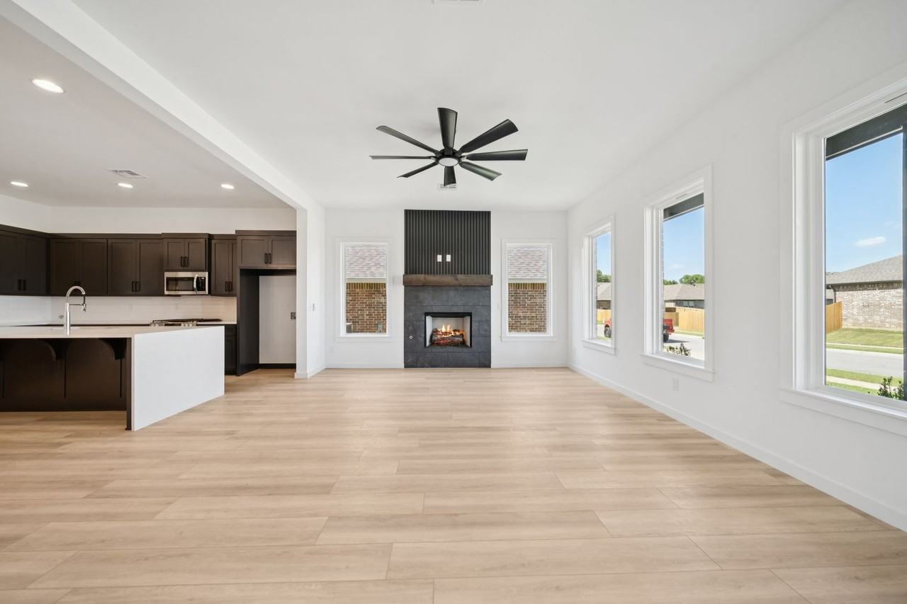 4520 S Dogwood Ave - Photo 5 of 35