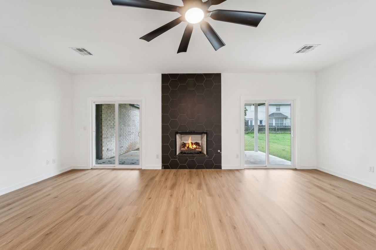 2504 W Birmingham St - Photo 7 of 30