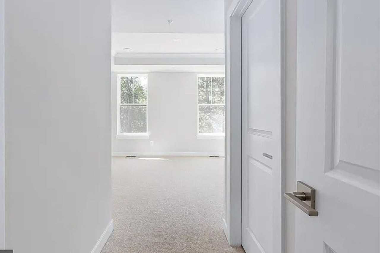 44575 Strabane Ter - Photo 7 of 15