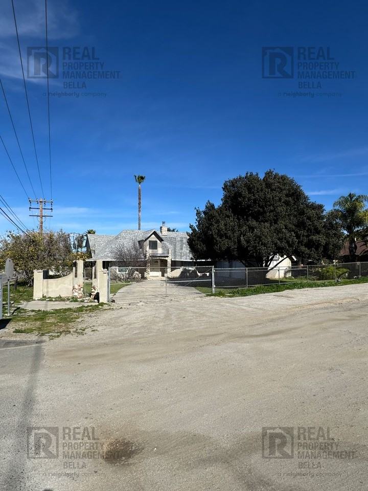 30960 Sunset Ave - Photo 3 of 50