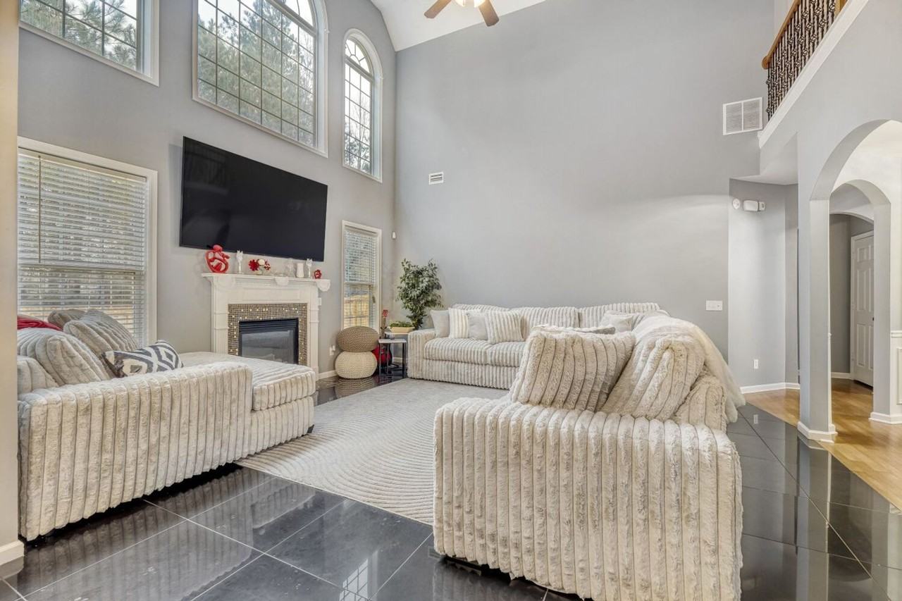 4110 Bigsage Dr - Photo 5 of 16