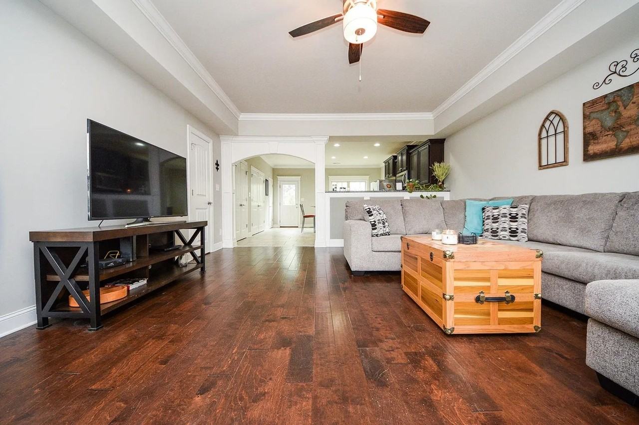 246 Bellingham Dr Ne - Photo 4 of 12