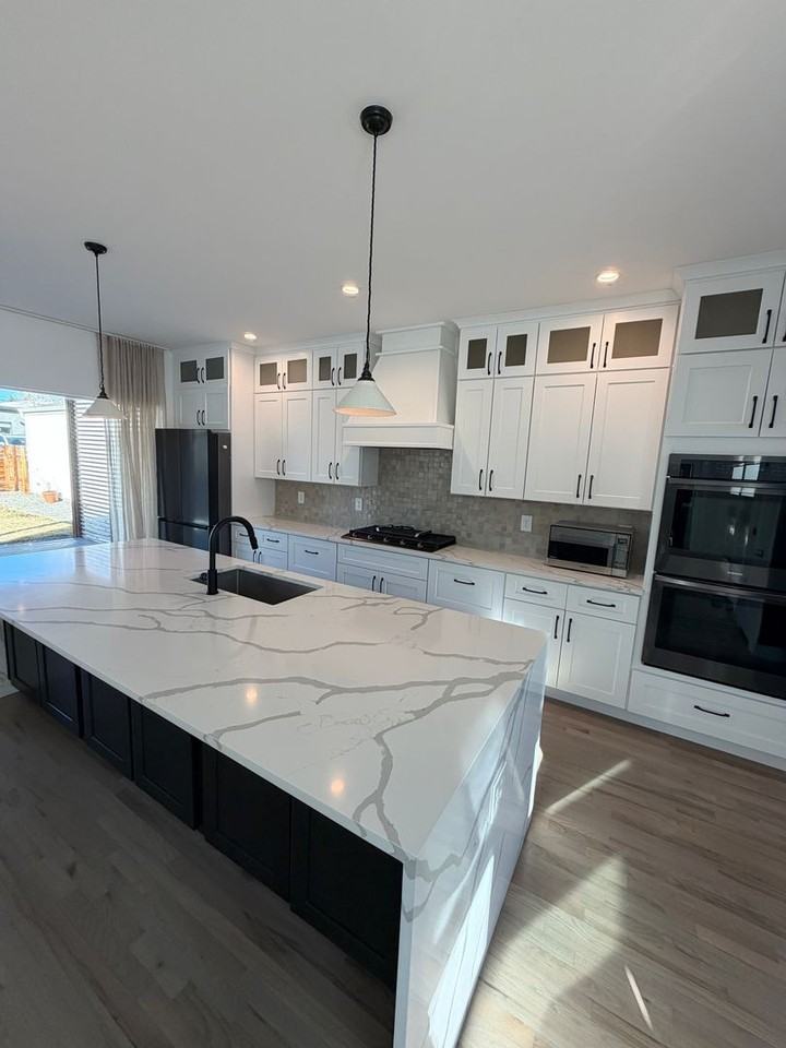 4047 Shoshone St - Photo 3 of 28