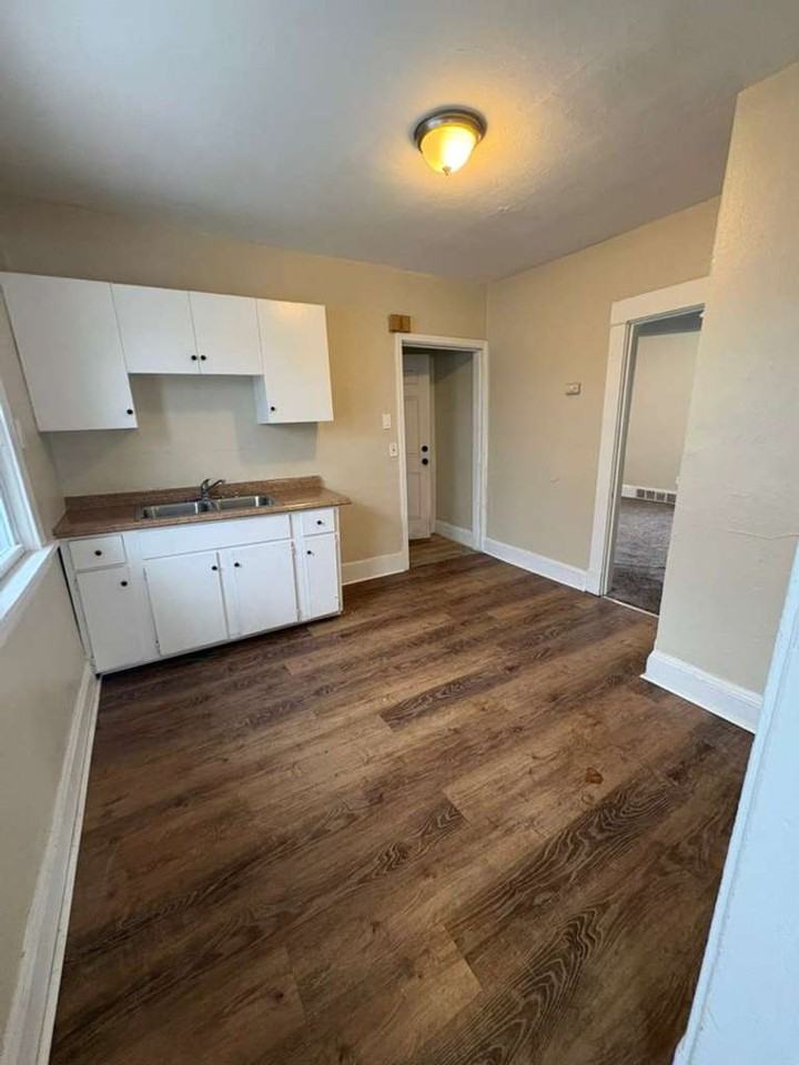 12418 Gruss Ave - Photo 6 of 9