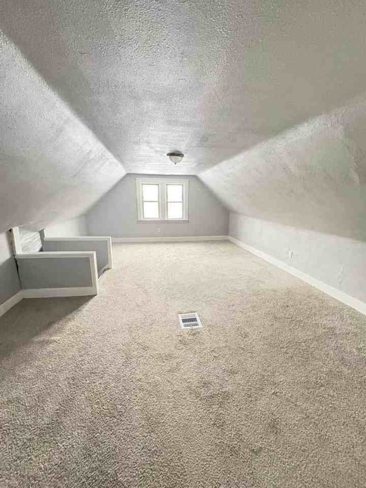 12418 Gruss Ave - Photo 7 of 9