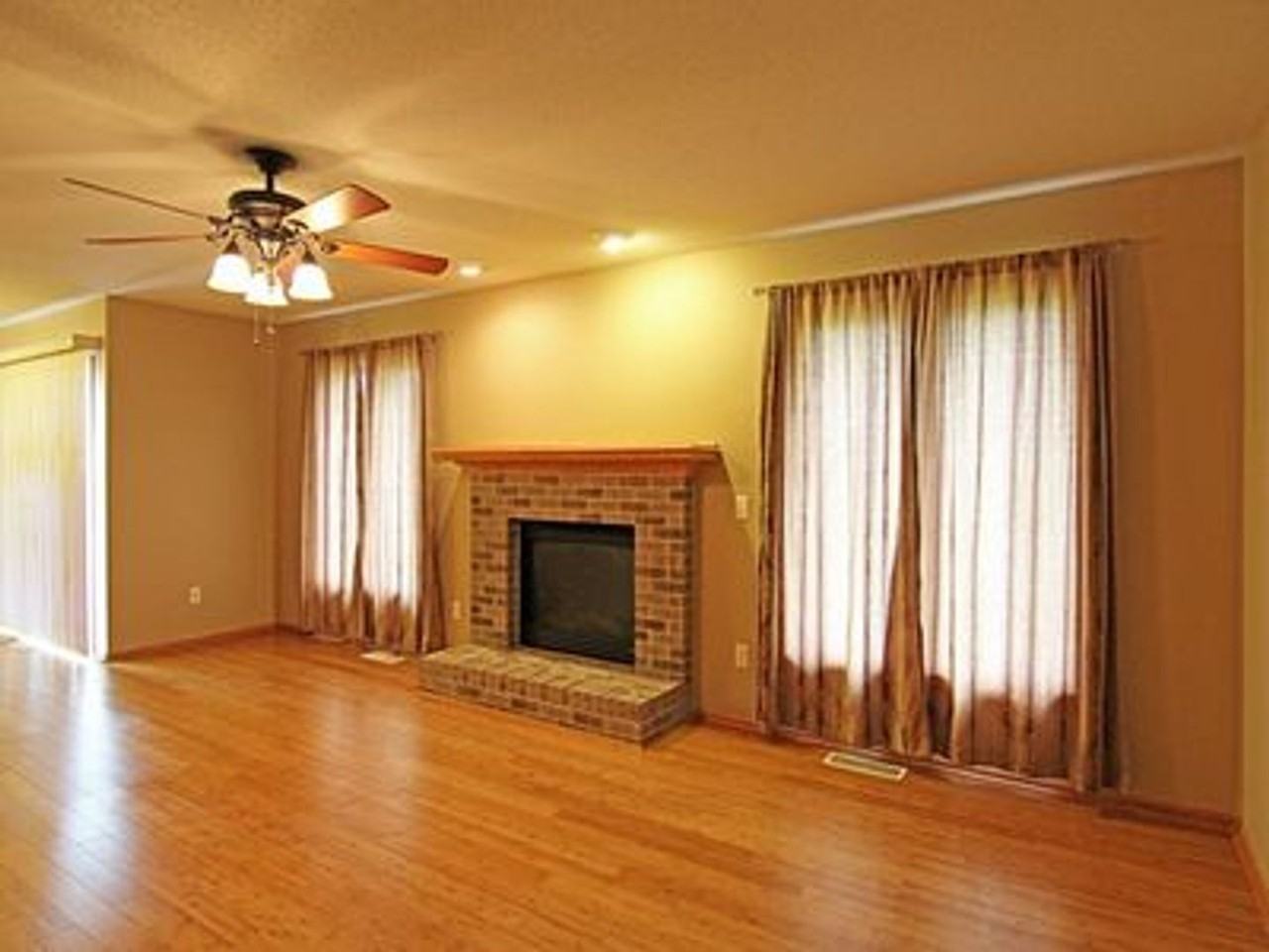 1118 Rolling Creek Dr Ne - Photo 3 of 29