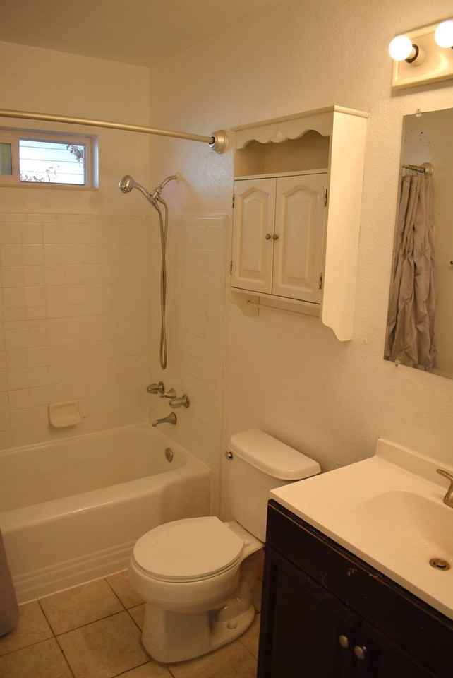 102 Laurel St - Photo 5 of 10