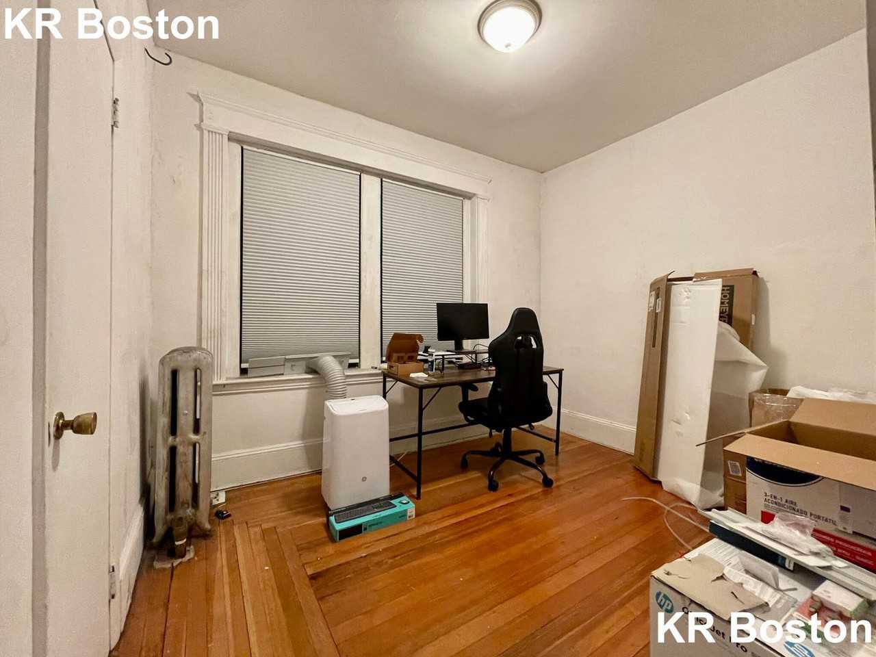 247 Harvard Ave - Photo 4 of 6