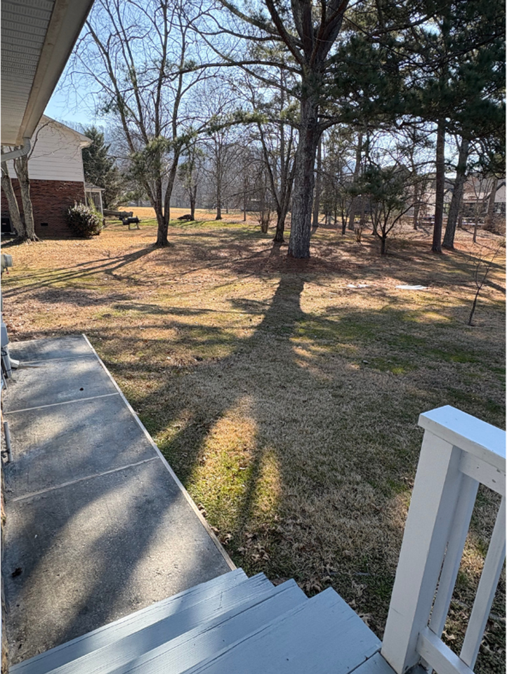 9512 Imperial Dr - Photo 5 of 23