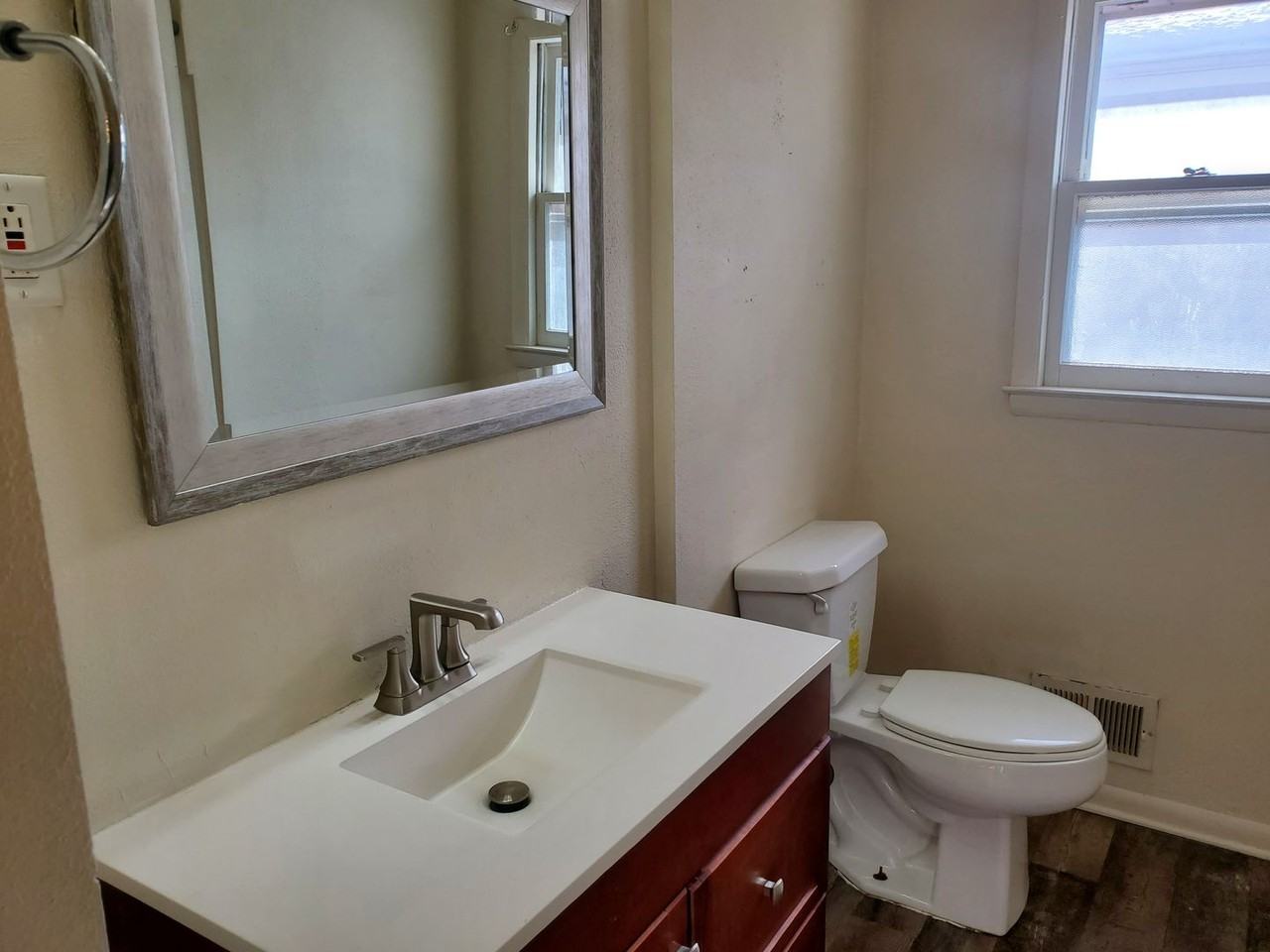 4556 N 71st St - Photo 7 of 17