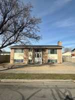 featured image of 1416 W Harris Ave