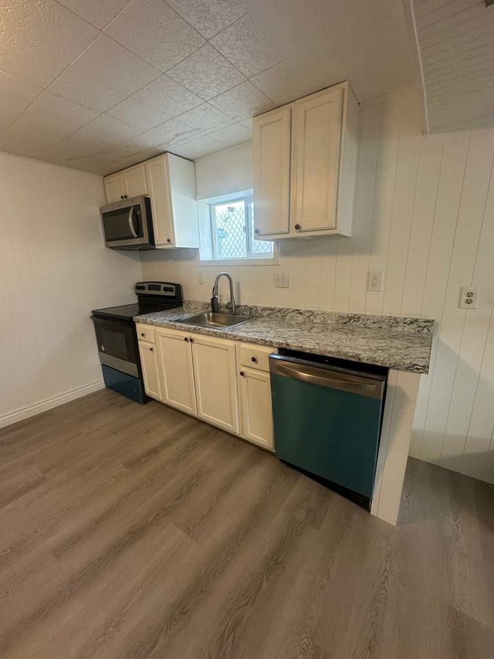 1416 W Harris Ave - Photo 6 of 25