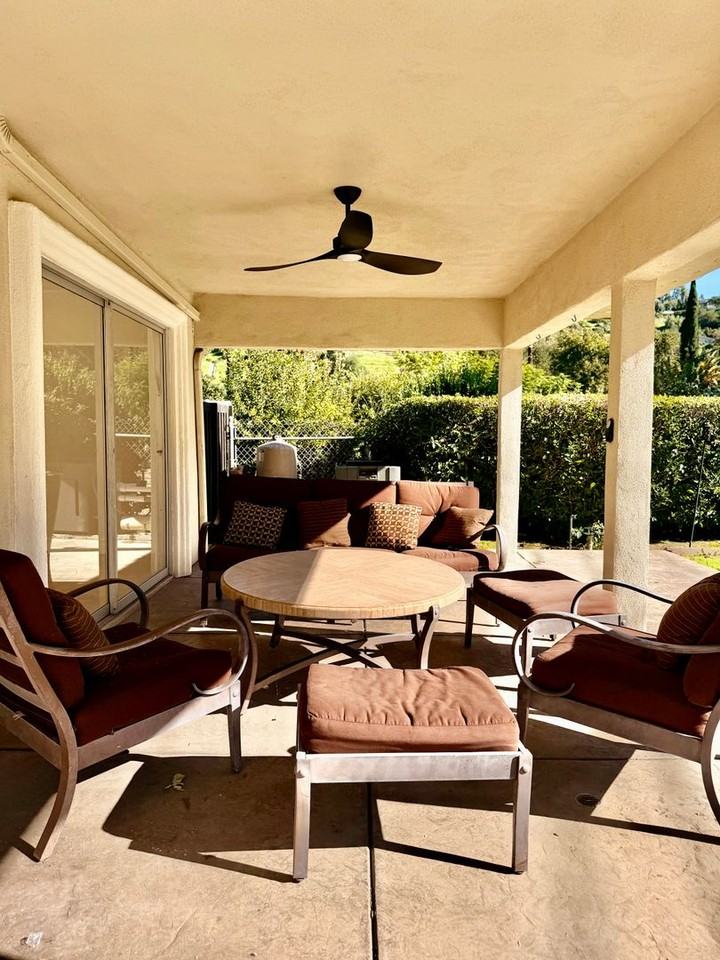 4444 Romero Dr - Photo 4 of 32