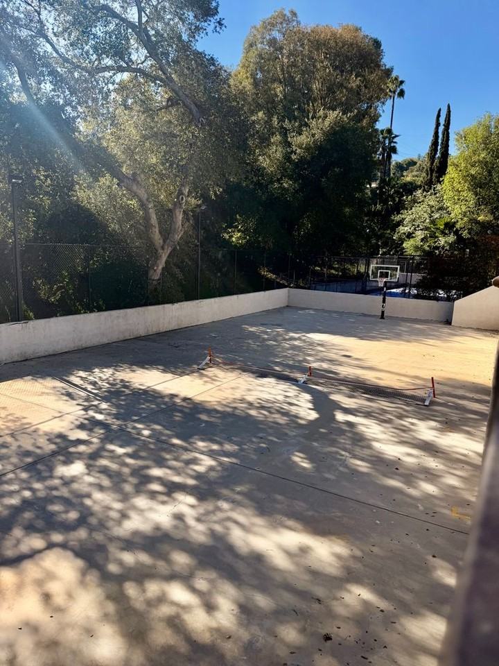 4444 Romero Dr - Photo 7 of 32