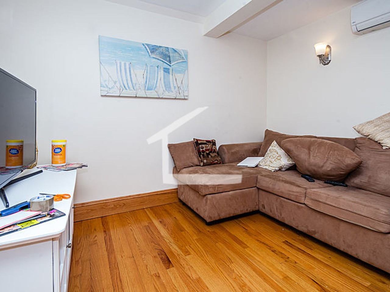 46 Garden St - Photo 4 of 13