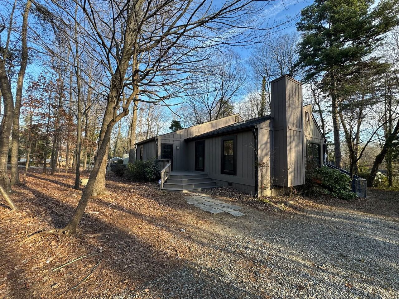 1809 Pisgah Church Rd - Photo 2 of 16