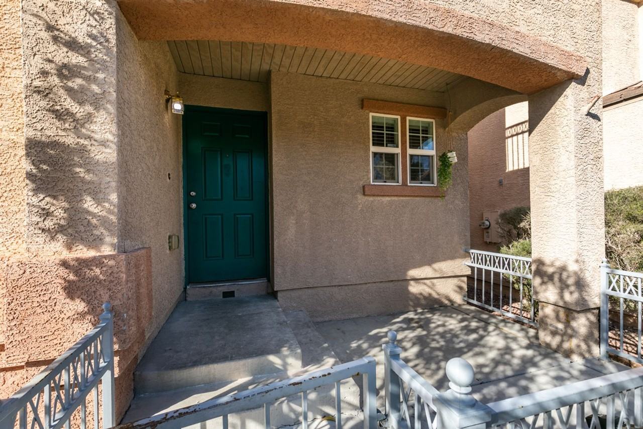 7467 Ademar St - Photo 3 of 27