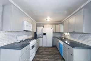 featured image of 1604 Young St